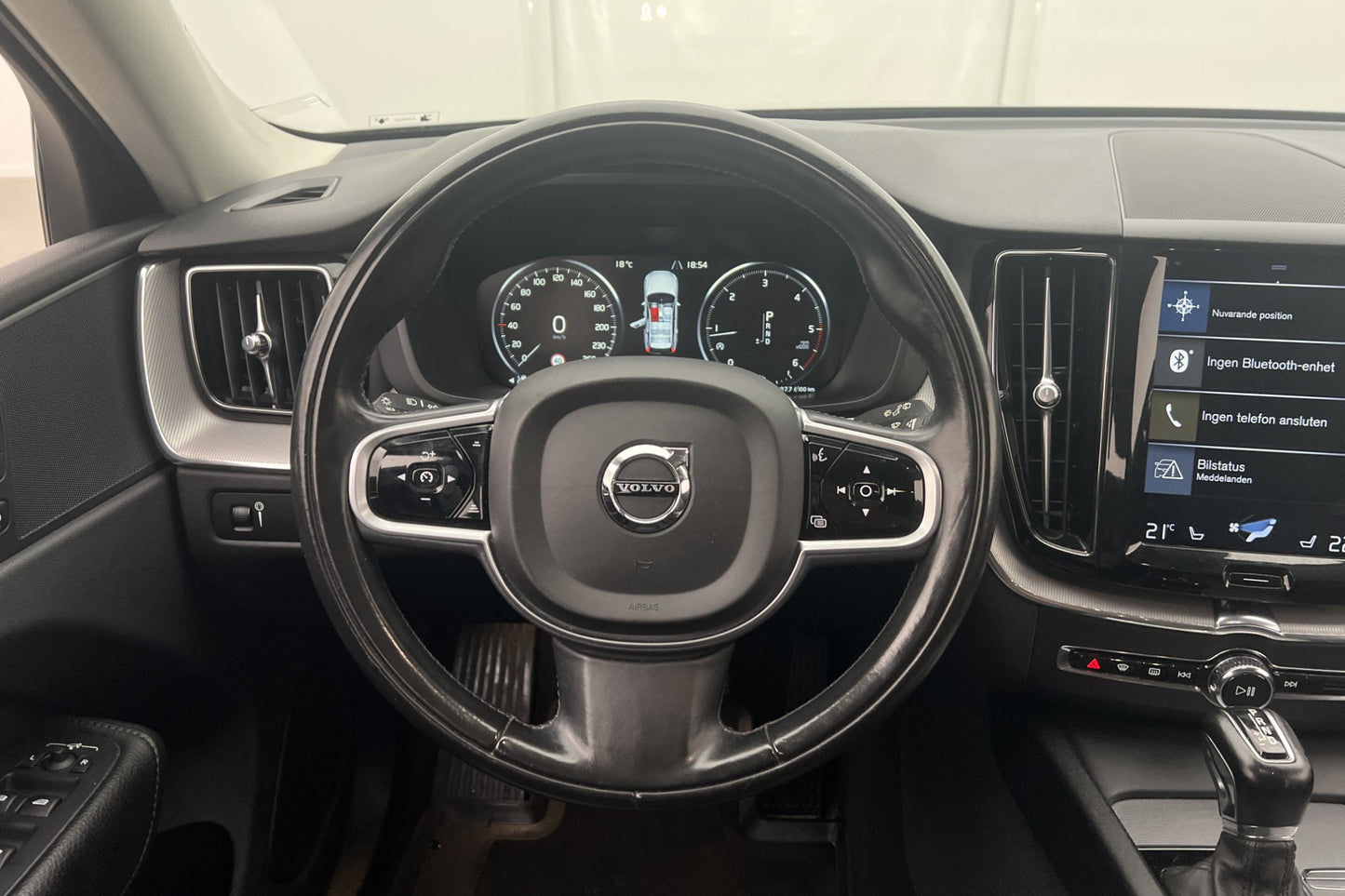 Volvo XC60 D4 AWD Inscription VOC Värm Kamera Navi BLIS Drag