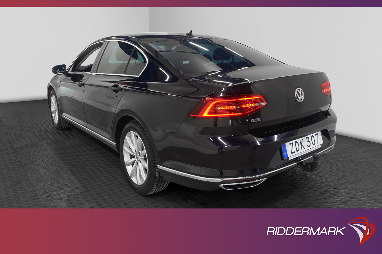 Volkswagen Passat GTE 218hk Executive Active info Drag Kamer