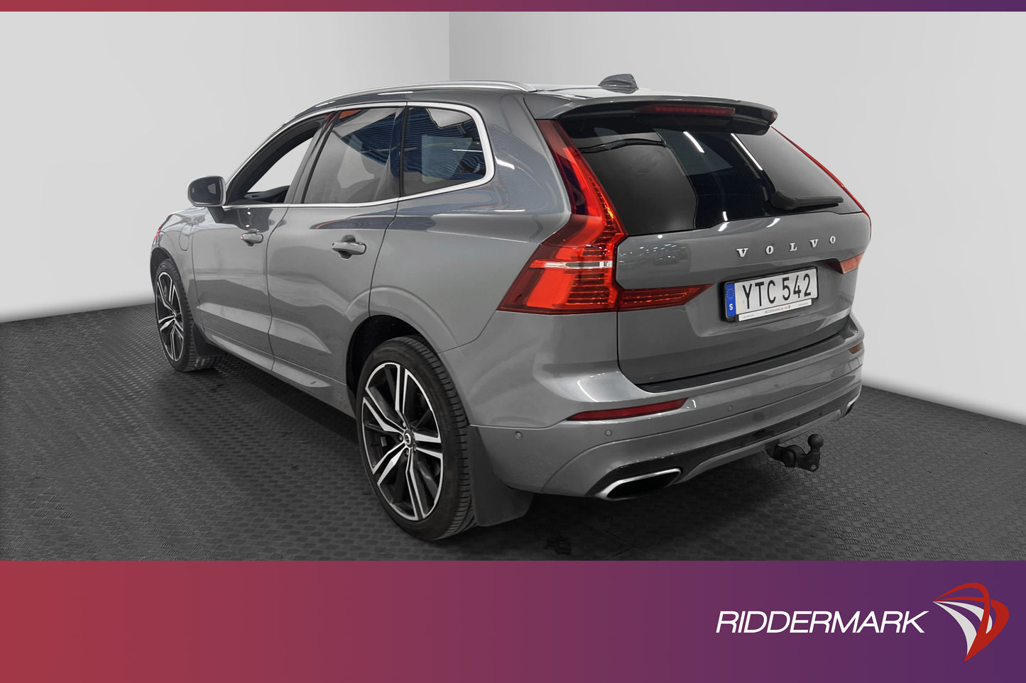 Volvo XC60 T8 TwEn AWD 408hk R-Design Pano B&W Luftfjädring