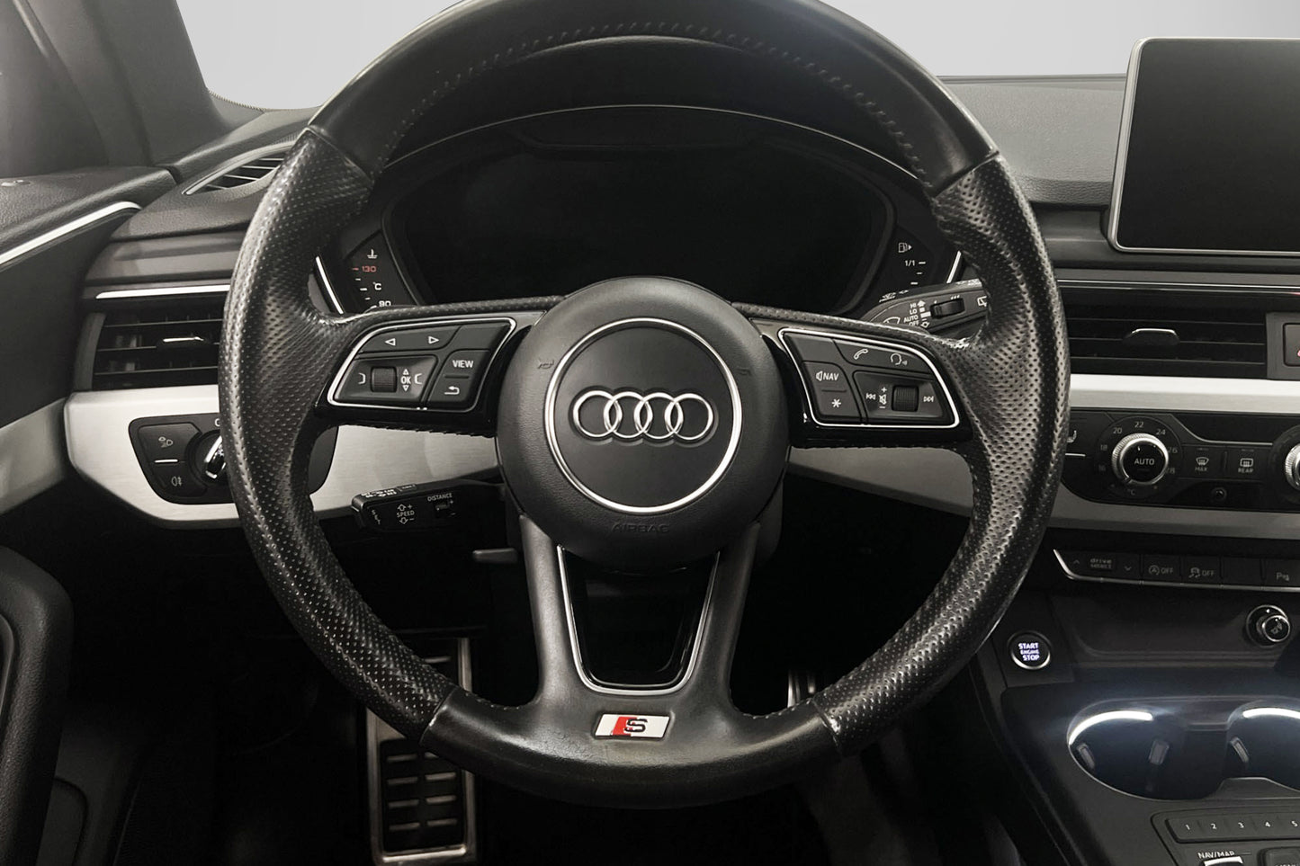 Audi A4 Avant 2.0 TDI quattro S-Line Cockpit Navi Välservad