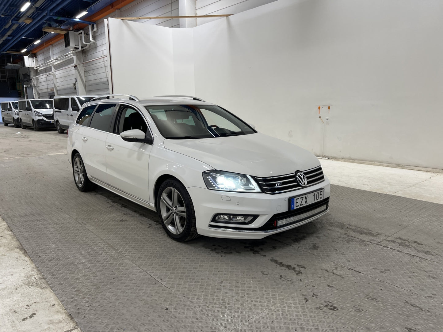 Volkswagen Passat 2.0 TDI 4M 177hk R-Line Kamera Skinn Drag