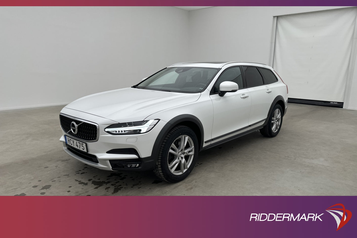 Volvo V90 Cross Country D4 AWD Momentum Värm B-Kam Pano Drag