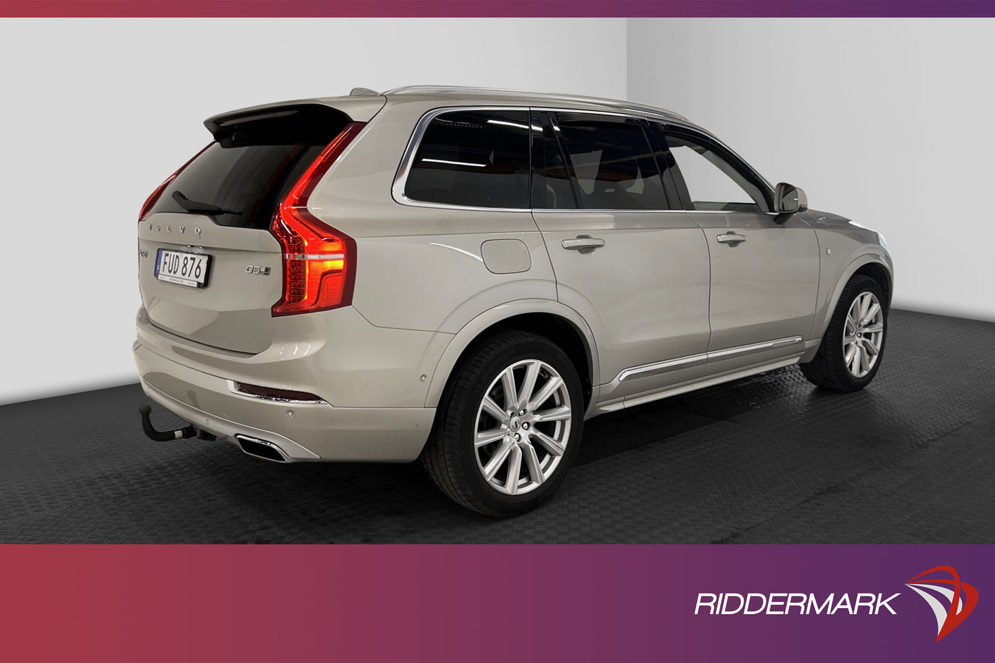 Volvo XC90 D5 AWD Inscription B&W HUD Pano 7-sits Kunglig