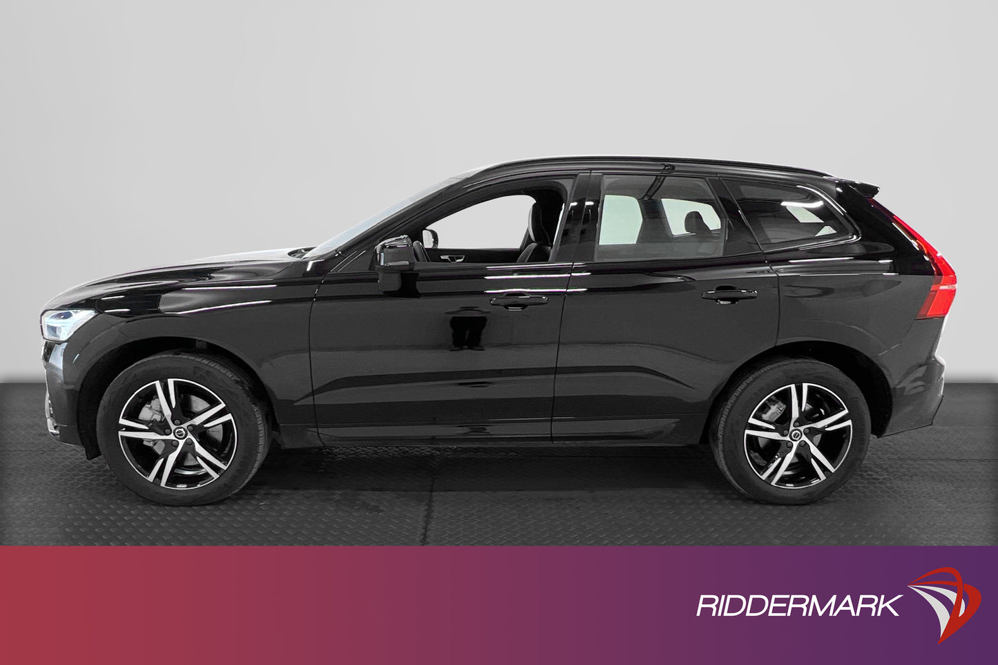 Volvo XC60 B5 AWD 235hk H&K Navi Pano D-värm VOC