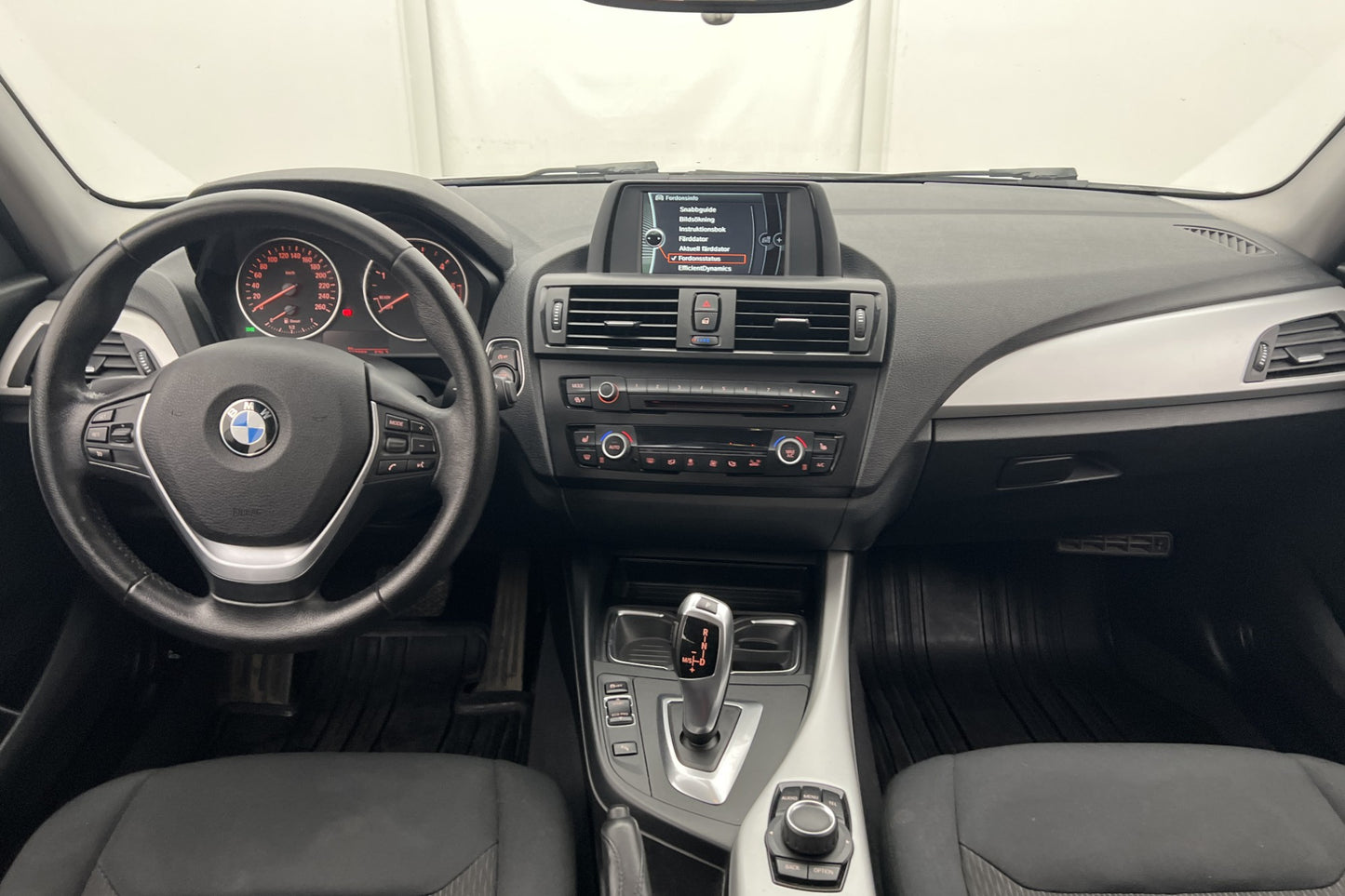 BMW 118 d Steptronic 143hk Värmare Sensorer Farthållare