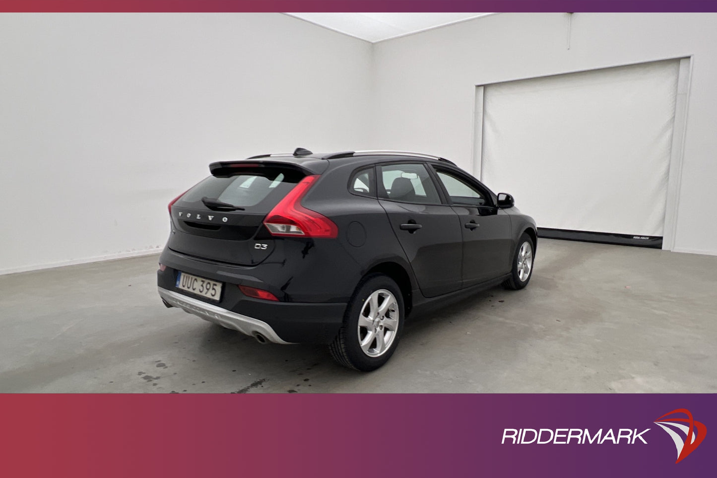 Volvo V40 Cross Country D3 150hk Momentum VOC Värm Välservad