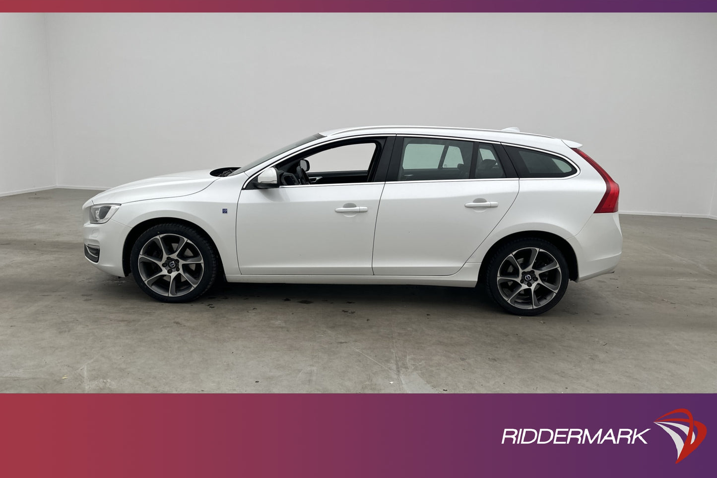 Volvo V60 D4 AWD Ocean Race VOC Värmare Skinn Drag Välservad