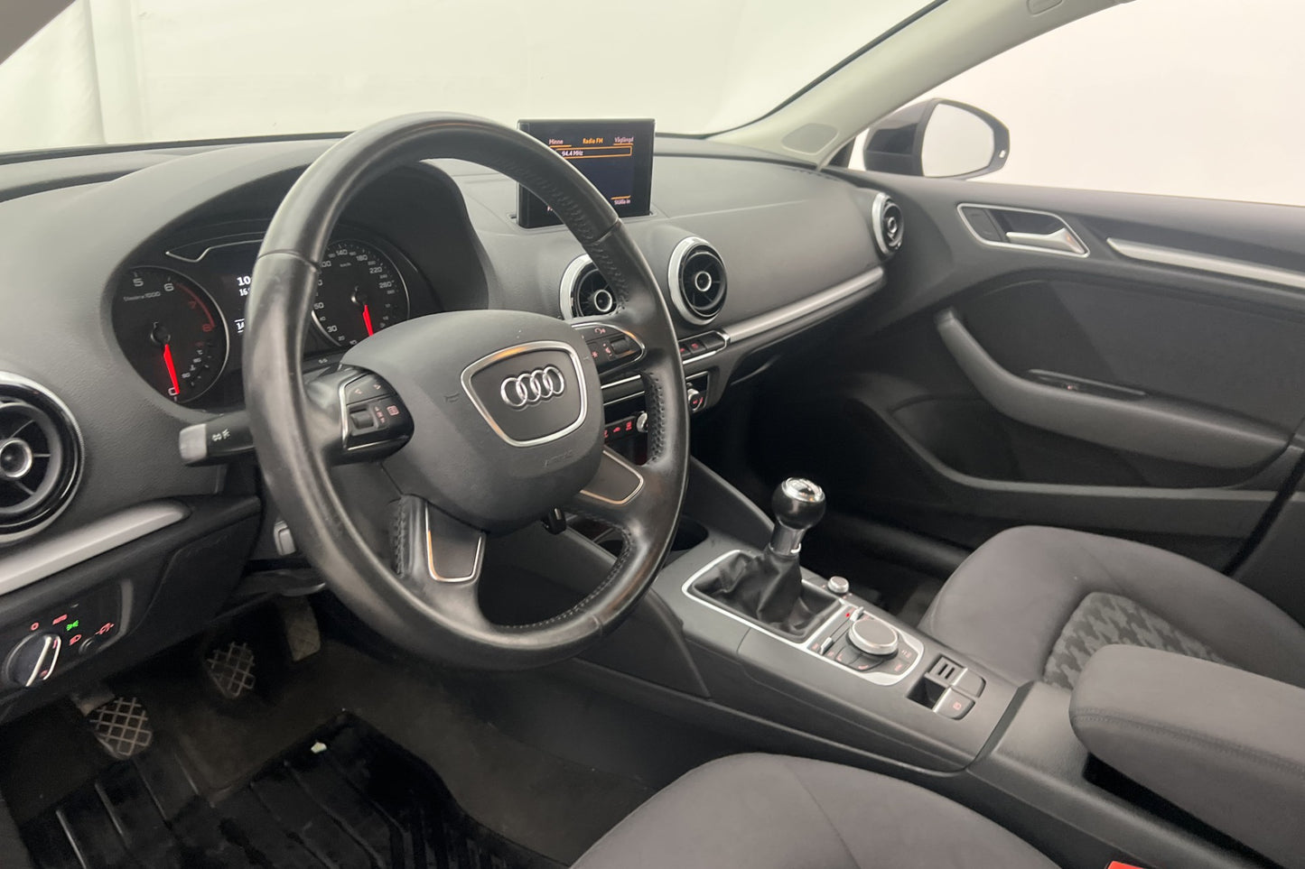 Audi A3 Sportback TFSI 122hk Attraction Sensorer Välservad