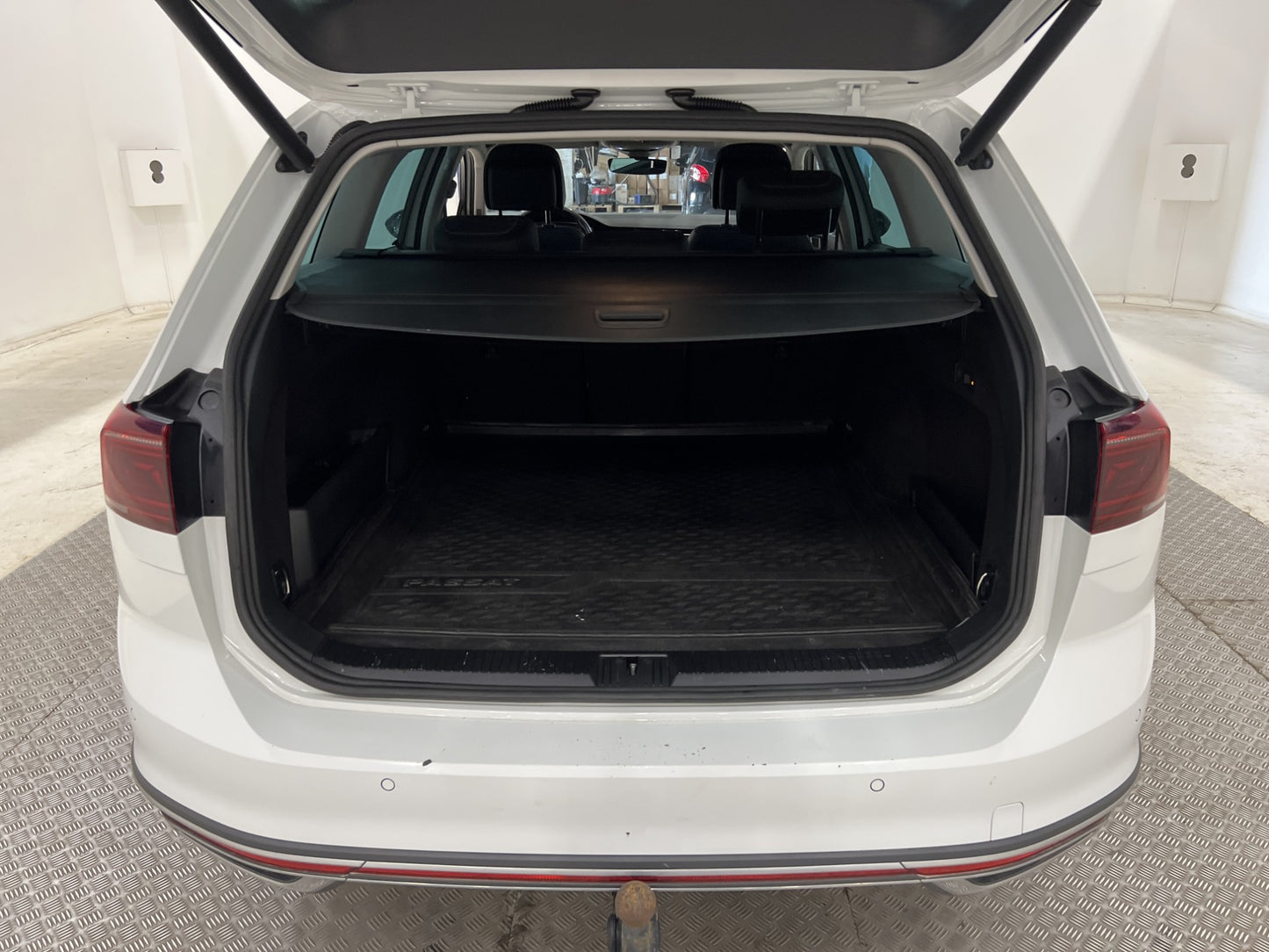 Volkswagen Passat Alltrack 2.0 TDI Executive B-kam Drag Värm