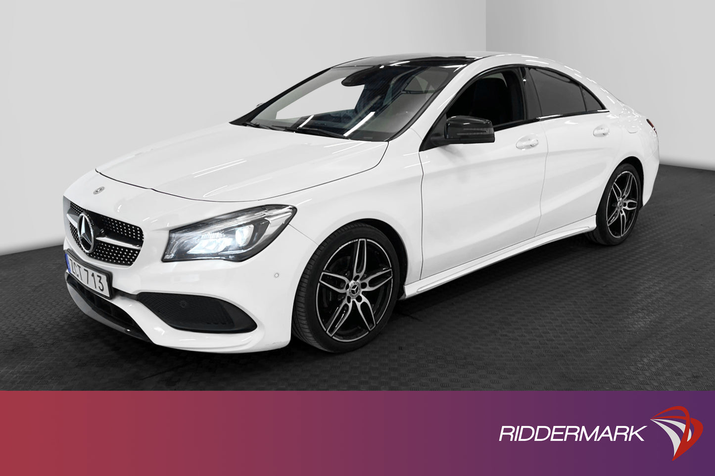 Mercedes-Benz CLA 180 122hk AMG Pano Värmare PDC Välservad