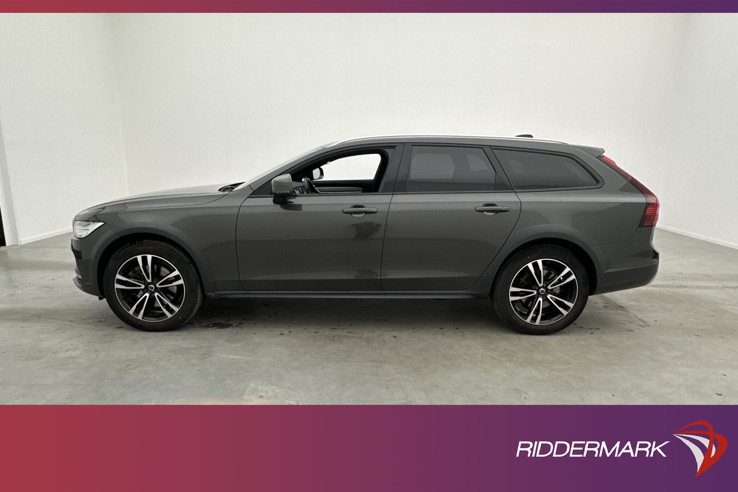 Volvo V90 Cross Country B4 AWD Advanced VOC H/K Drag MOMS