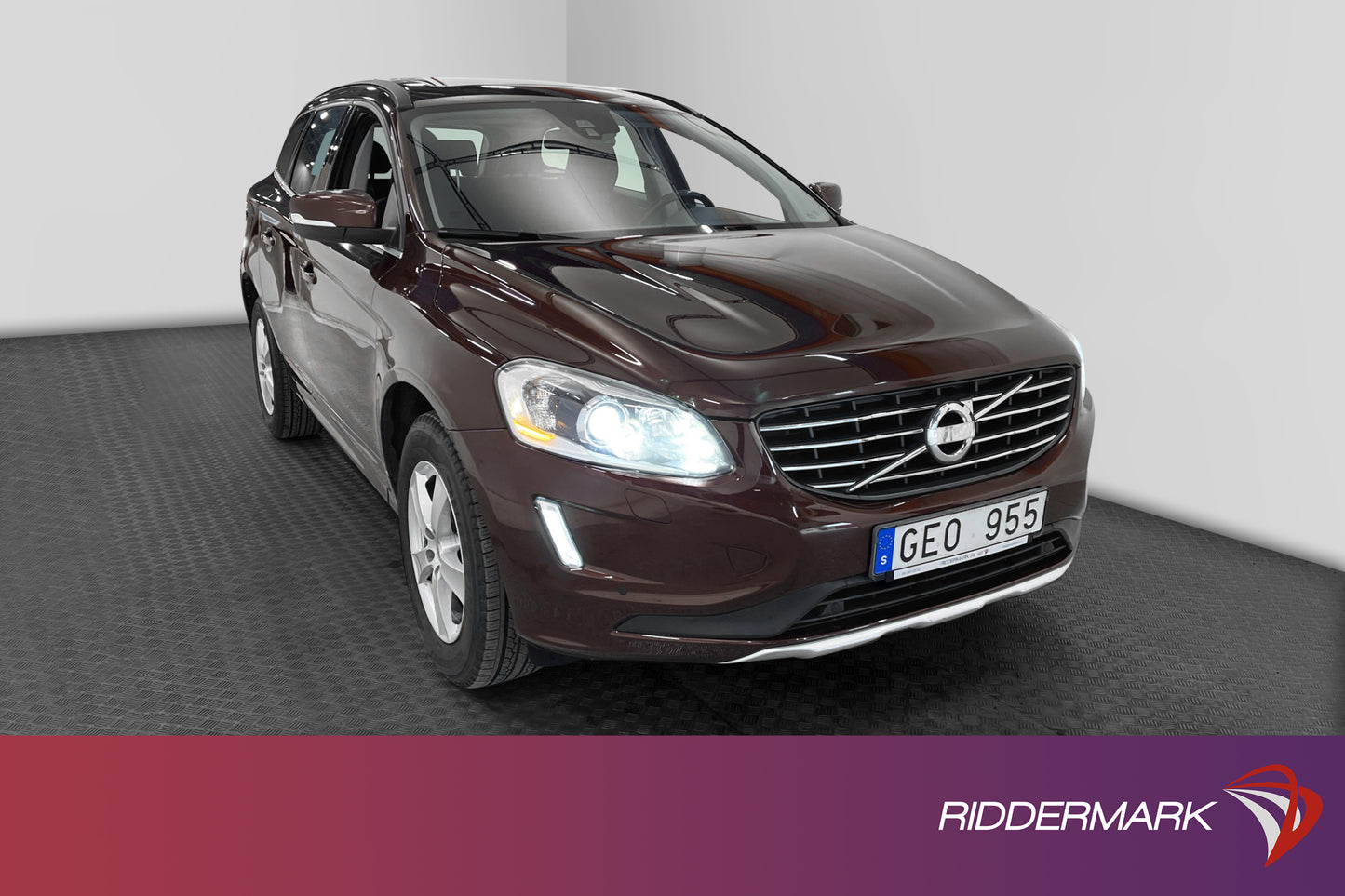 Volvo XC60 D4 AWD 181hk Voc M-Värm Pano D-Värm Drag Navi