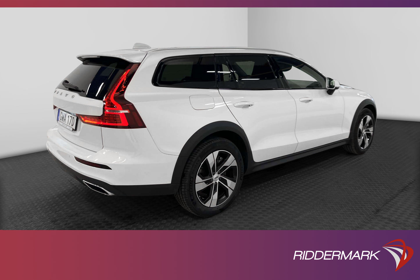 Volvo V60 Cross Country B4 197hk AWD Pano Skinn Voc Drag