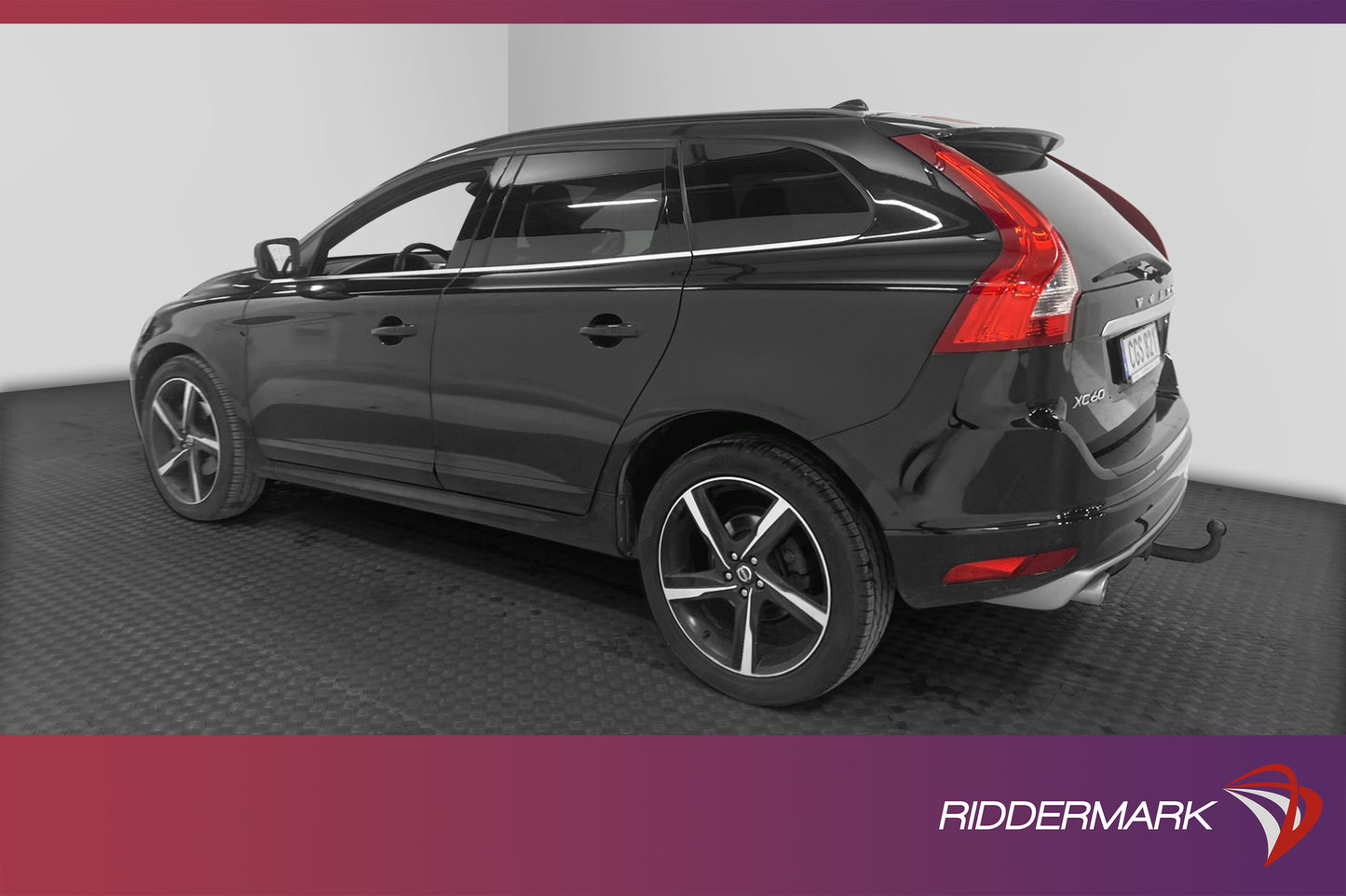 Volvo XC60 D5 AWD Black R-Design BE Pro VOC Pano Drag D-värm