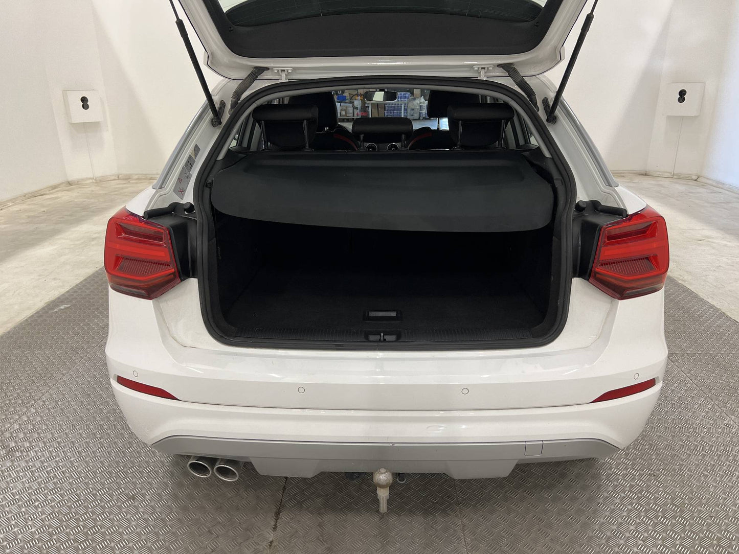 Audi Q2 2.0 TDI Q 150hk Drag Motorvärmare Carplay P-sensorer