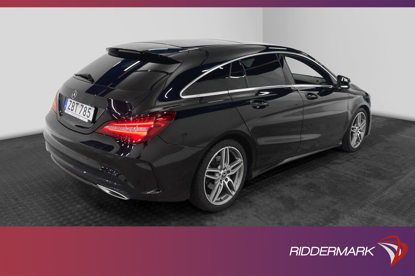 Mercedes-Benz CLA 180 Shooting Brake 122hk AMG Pano Sensorer