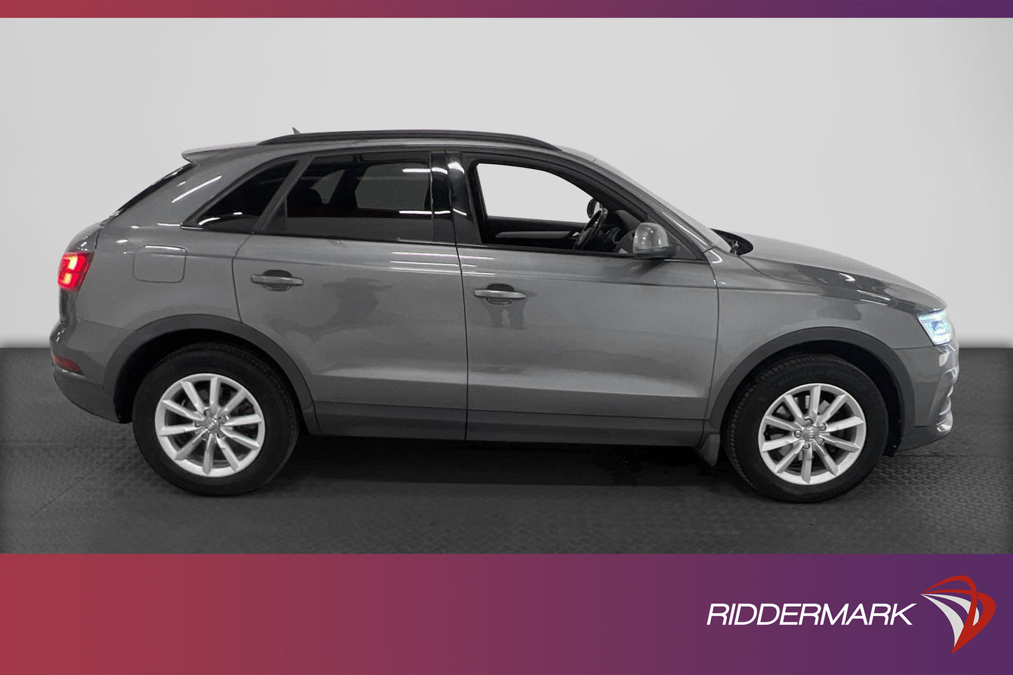 Audi Q3 2.0 TDI Q 184hk Sport Pano BOSE B-kam GPS Drag Skinn