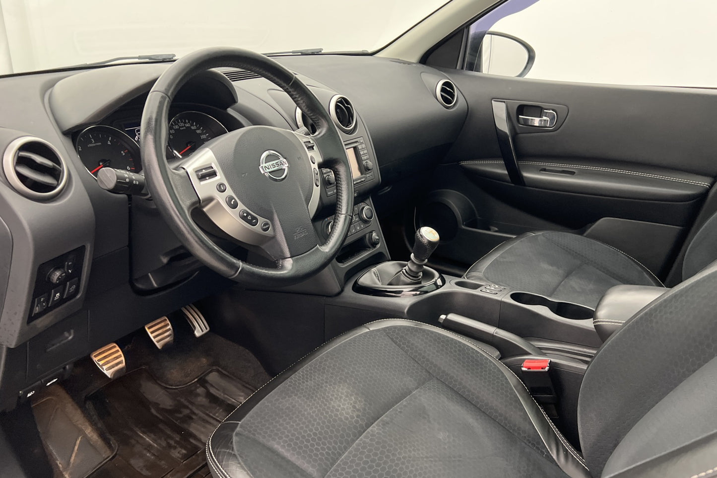 Nissan Qashqai+2 1.6 dCi 130hk 7-Sits Värmare Pano 360° Navi