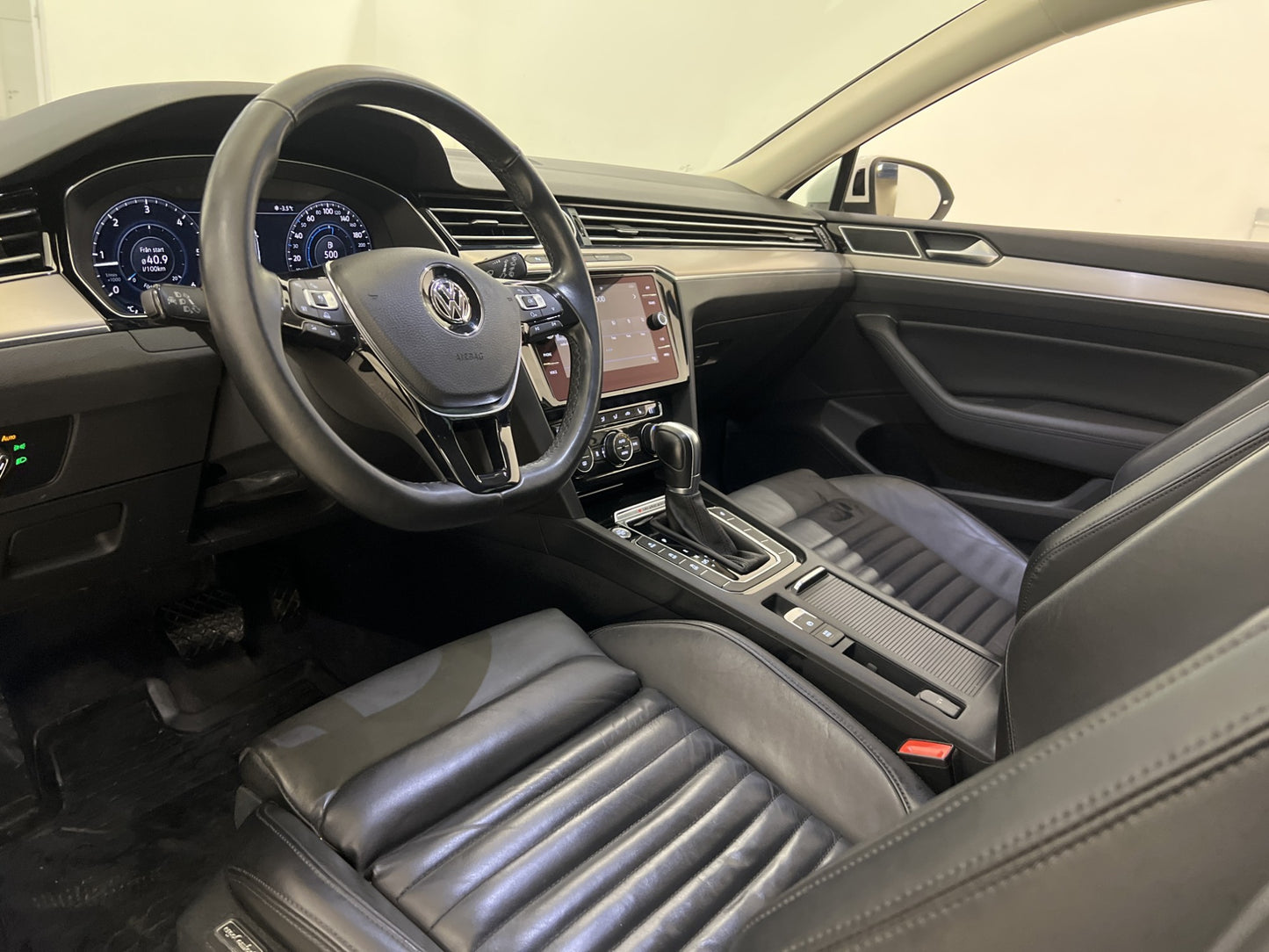 Volkswagen Passat 2.0 TDI 4M R-Line Cockpit D-värme Skinn