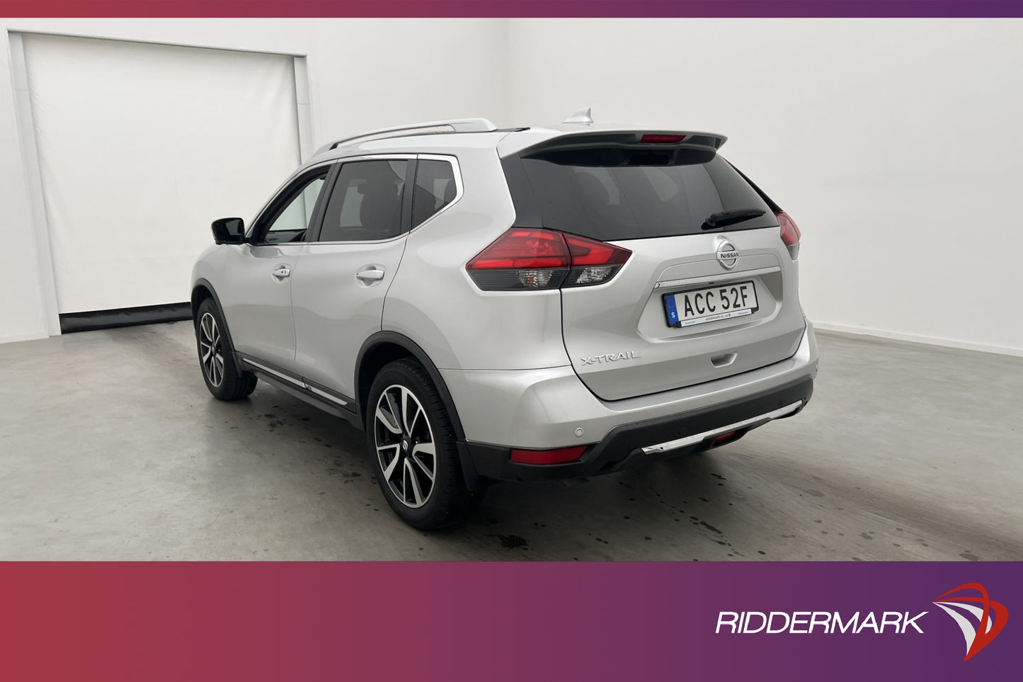 Nissan X-Trail 1.3 DIG-T 160hk Tekna 7-Sits Pano 360° Navi