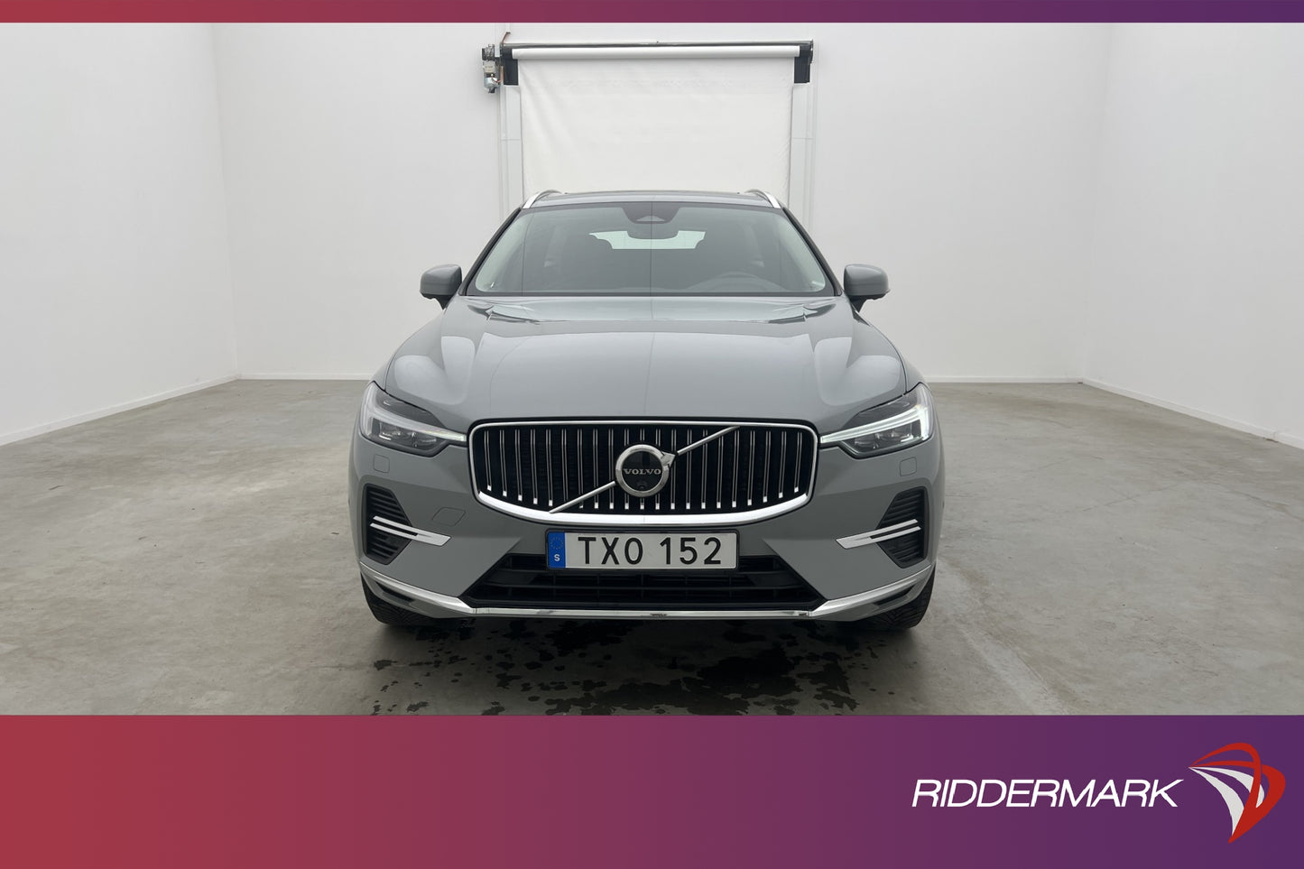 Volvo XC60 Recharge T6 AWD Core Bright Pano  360° Skinn Drag