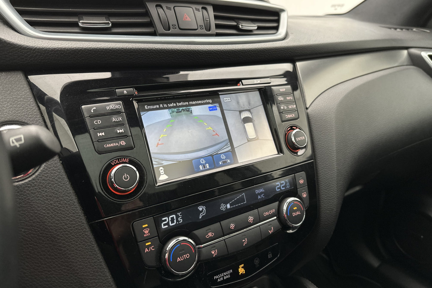 Nissan Qashqai DIG-T 115hk Tekna+ Pano BOSE 360° Navi Skinn