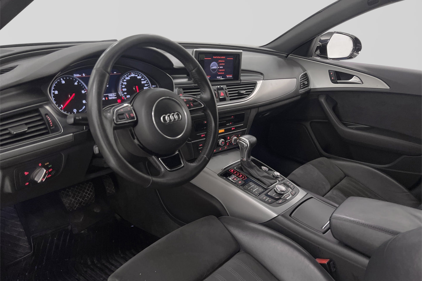 Audi A6 2.0 TDI 177hk S-Line Skinn/Alcantara Bluetooth