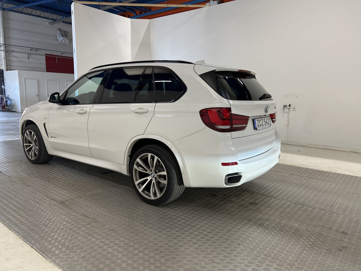 BMW X5 xDrive40d 313hk M Sport Skinn Pano H/K Navi Värmare