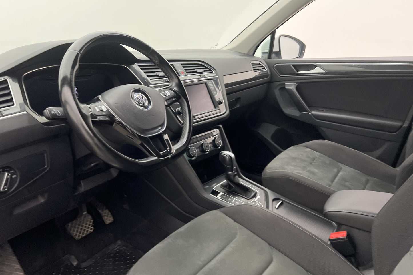 Volkswagen Tiguan 2.0 TDI 190hk 4M Värmare Cockpit Kamera