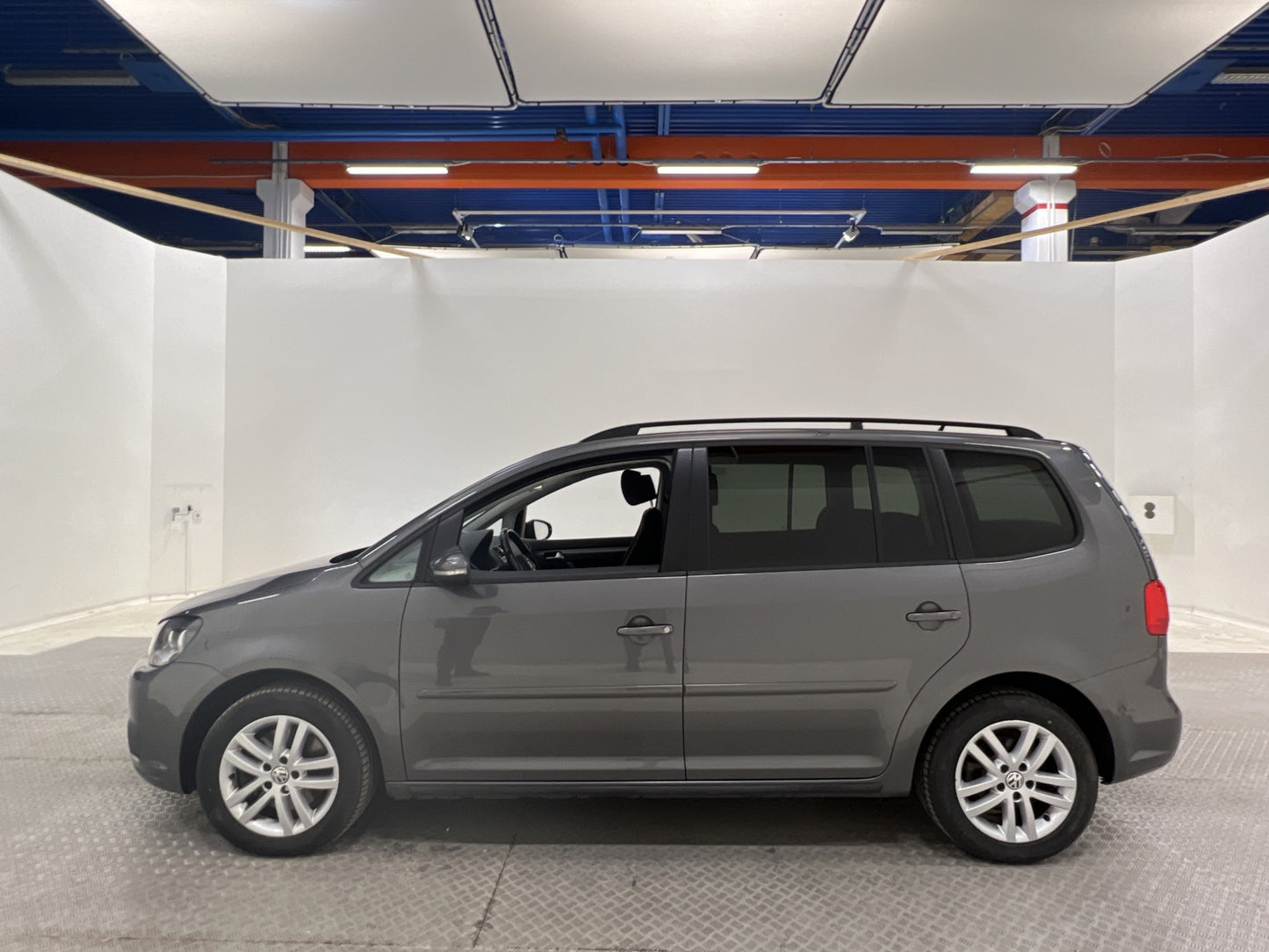 Volkswagen Touran 140hk Familypkt 7-Sits B-Kamera Drag Nybes