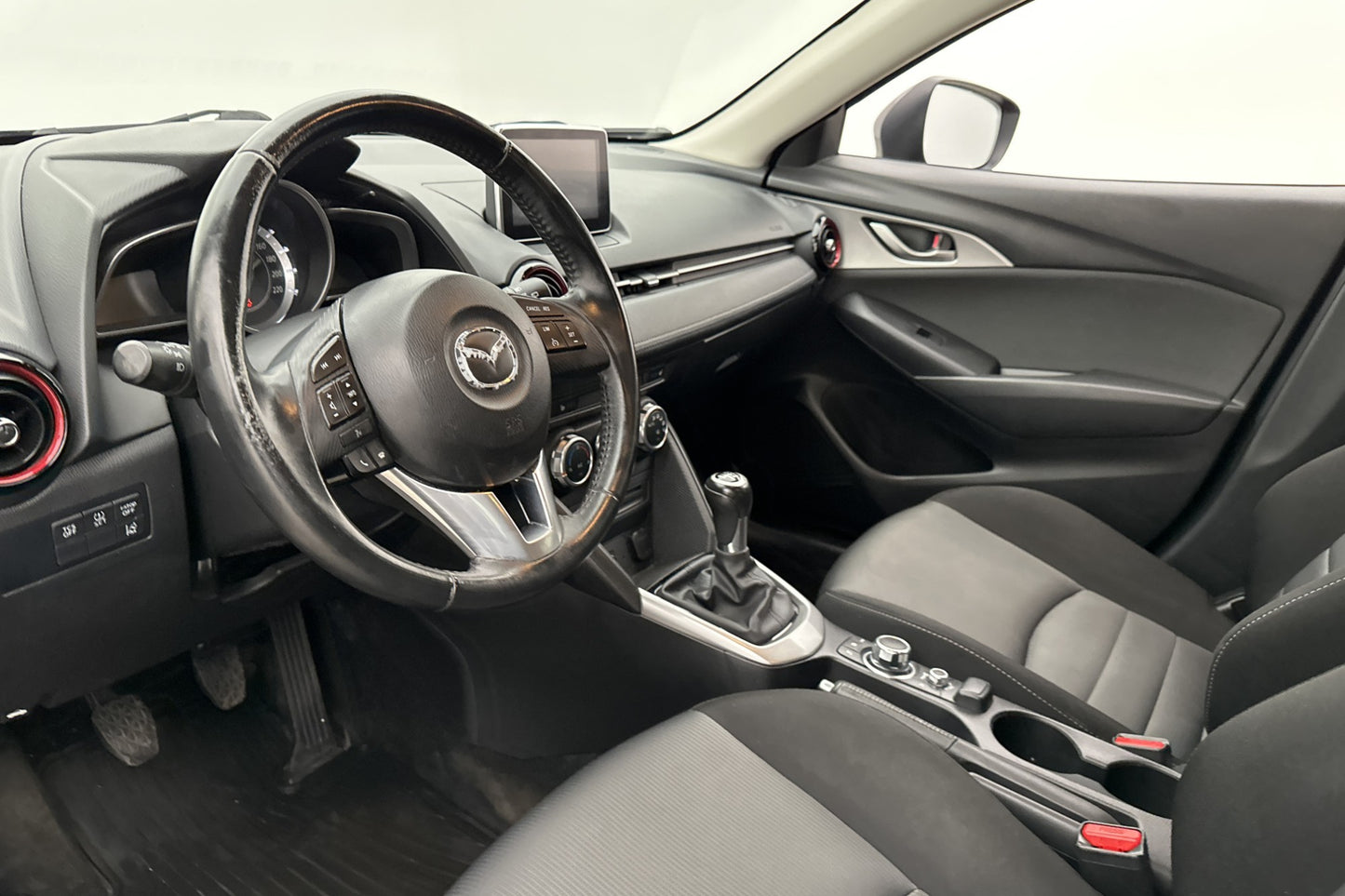 Mazda CX-3 2.0 SKYACTIV 120hk Vision Navi Sensorer Välservad