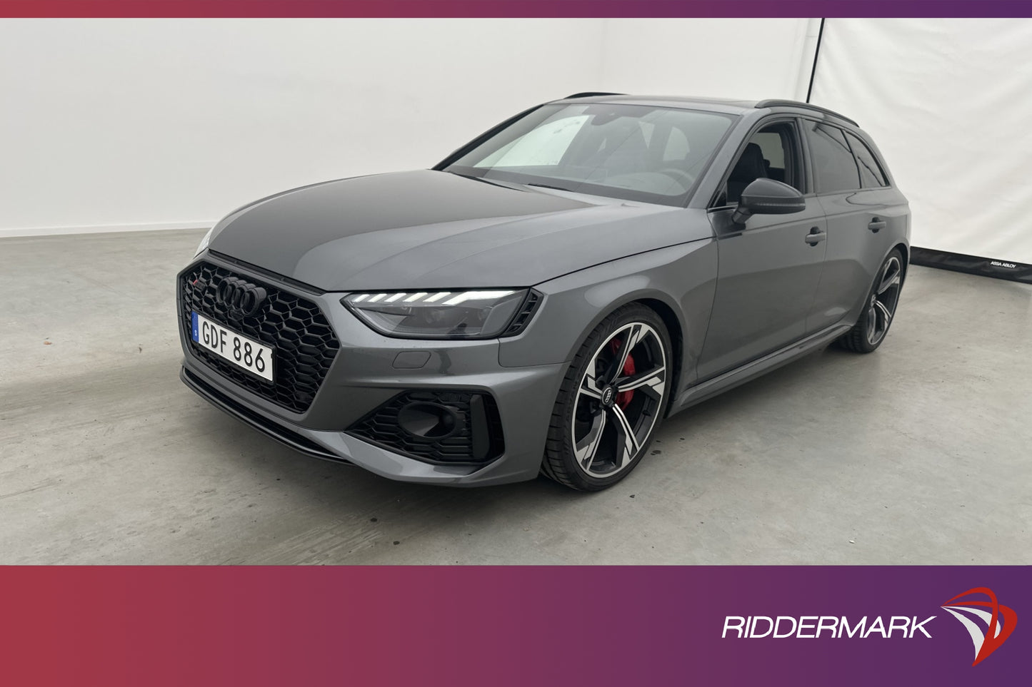 Audi RS 4 Quattro 450hk Milltek Pano B&O RS-Design Drag