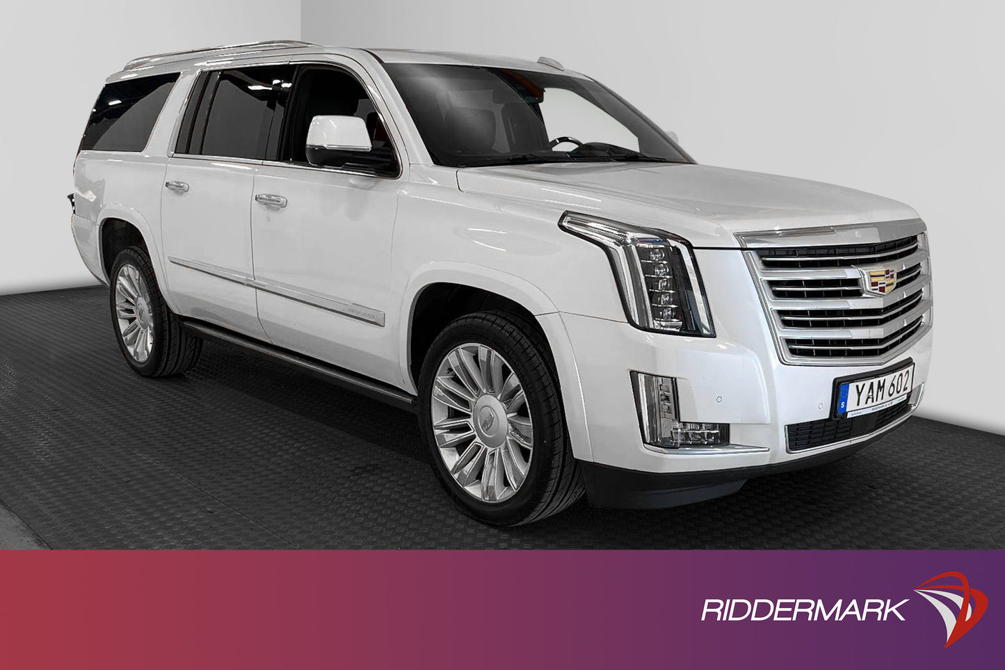 Cadillac Escalade ESV Platinum 426hk 7-Sits Taklucka HUD