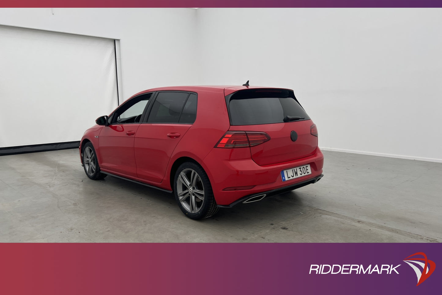 Volkswagen Golf 1.5 TSI 150hk R-Line CarPlay Adaptiv-fart