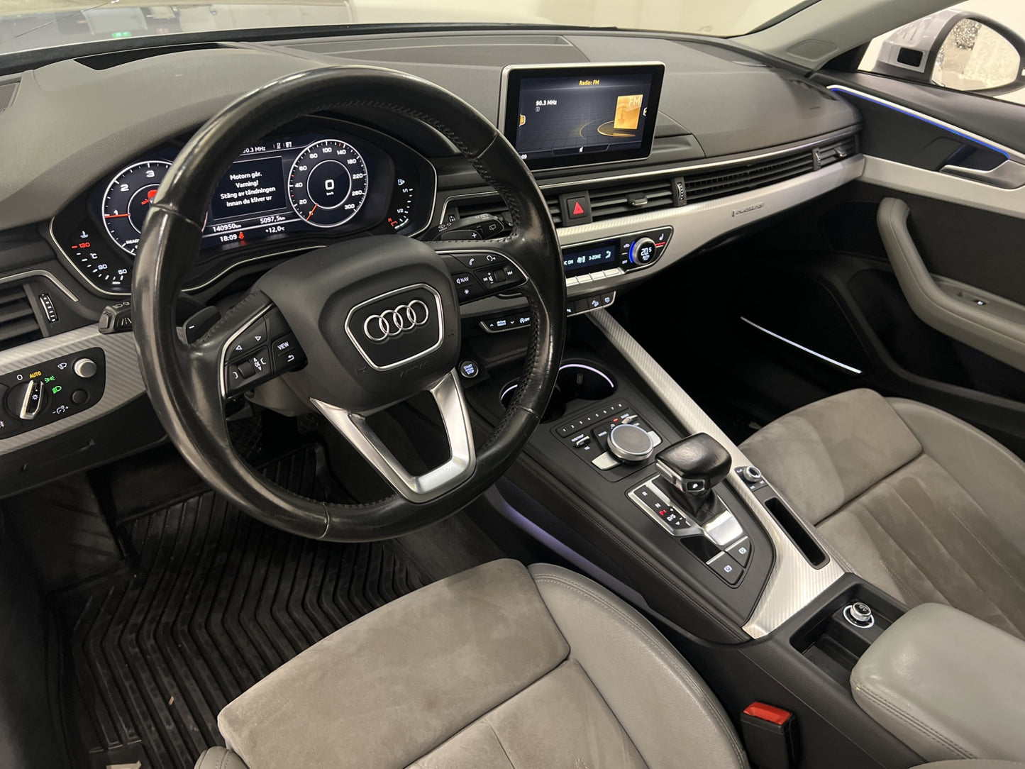 Audi A4 Allroad 3.0 TDI Quattro 218hk Cockpit HUD 360-K Pano