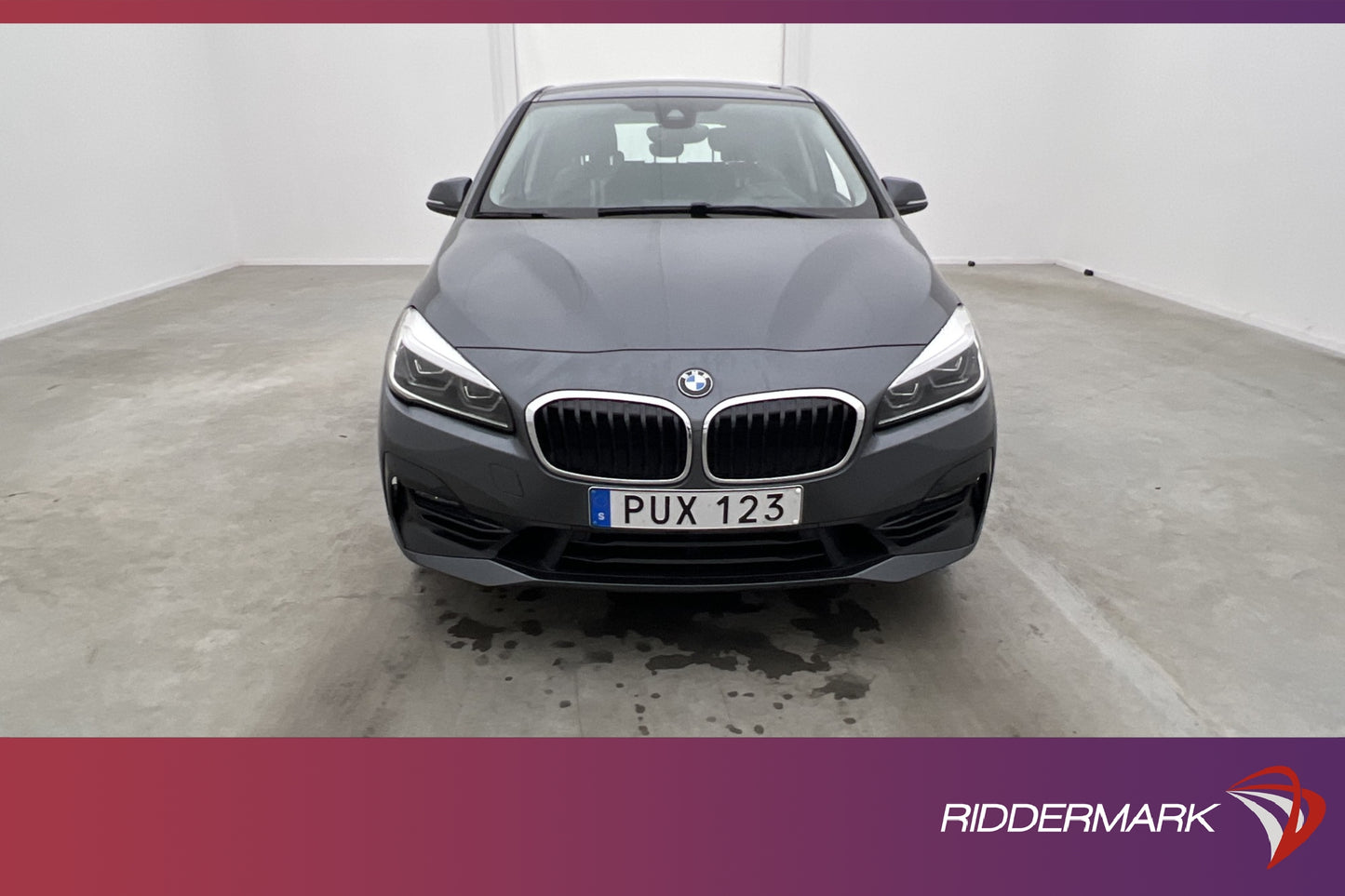 BMW 220 d xDrive Active Tourer Sport line HiFi HUD Navi Drag