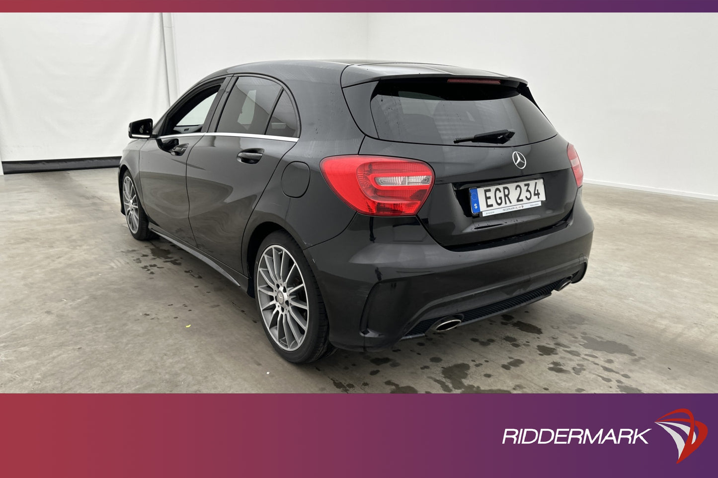 Mercedes-Benz A 180 122hk AMG Sport Halvskinn Välservad