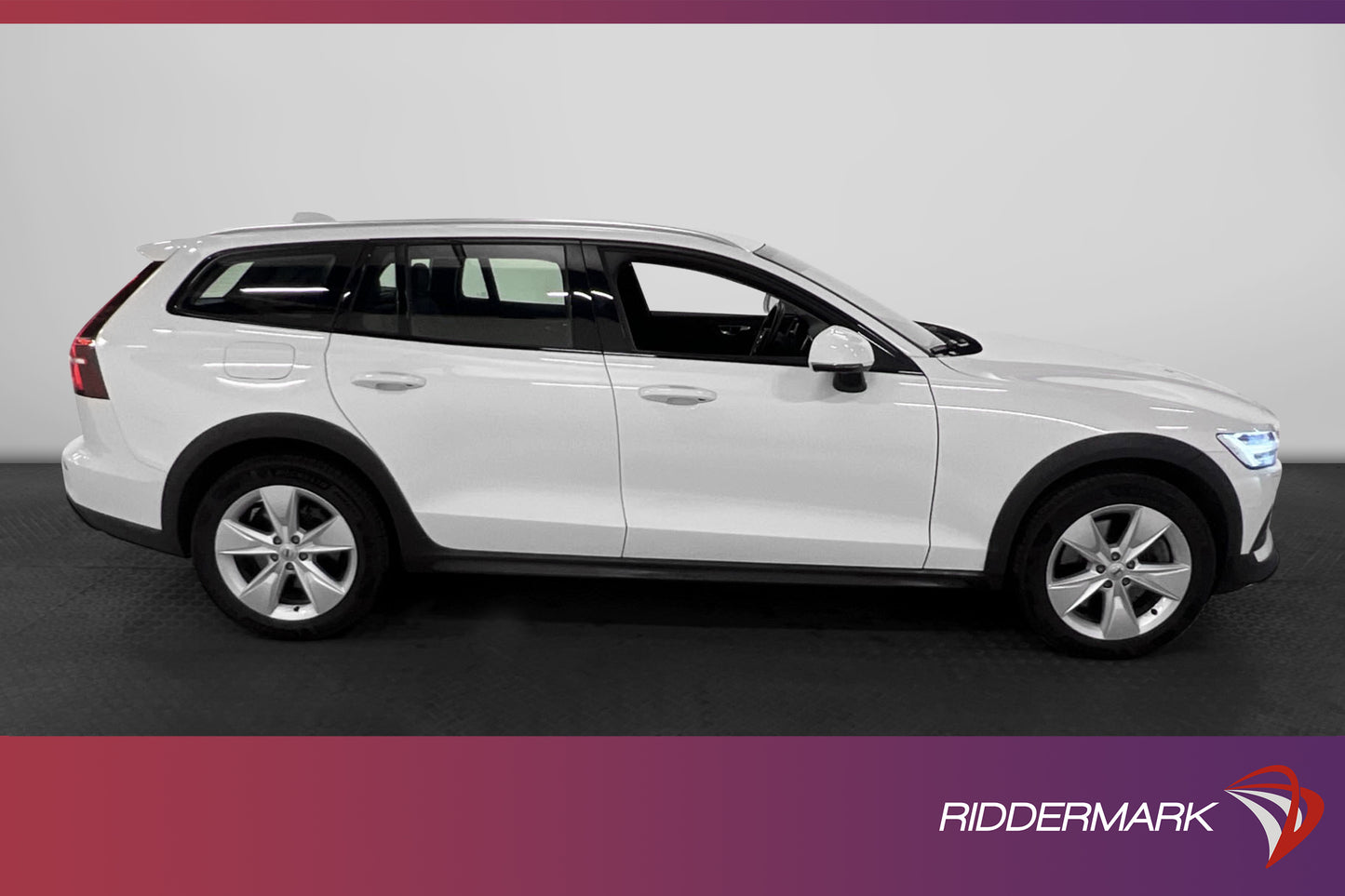 Volvo V60 Cross Country D4 AWD D-Värmare 360° VOC HuD Skinn