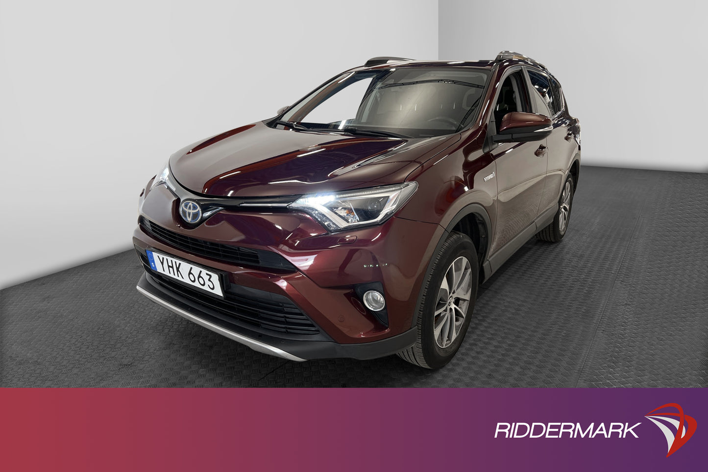 Toyota RAV4 Hybrid 2.5 AWD 197hk Navi 492kr Skatt 0,49L/mil