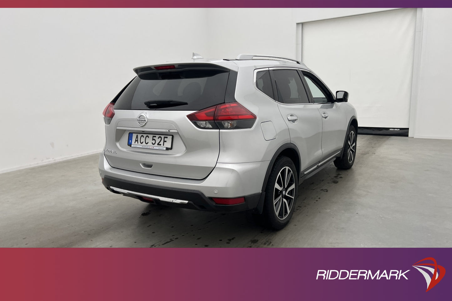 Nissan X-Trail 1.3 DIG-T 160hk Tekna 7-Sits Pano 360° Navi