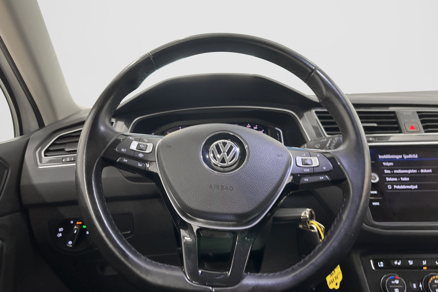 Volkswagen Tiguan 2.0 TDI 190hk 4M Cockpit D-Värm B-Kamera