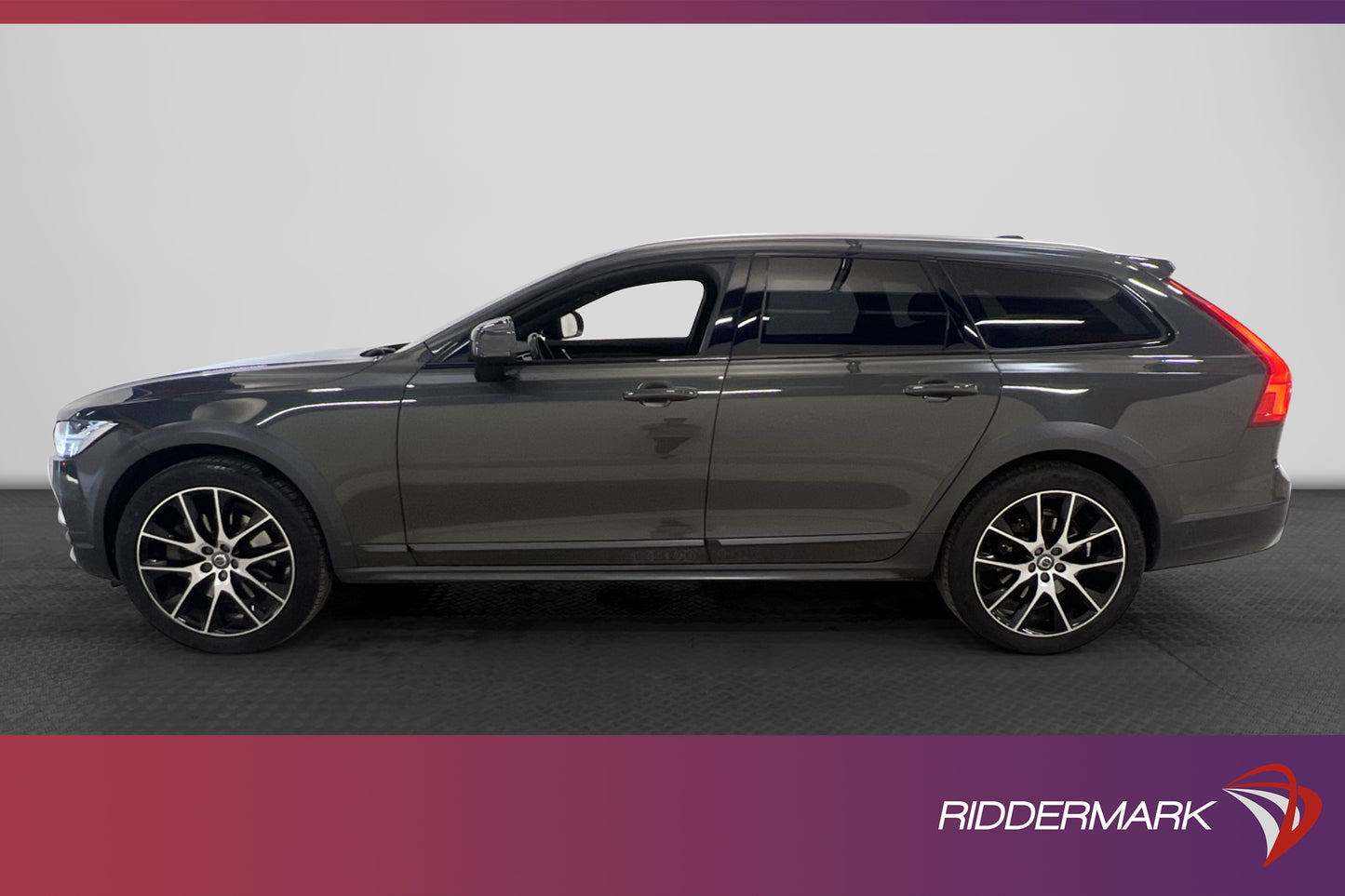 Volvo V90 Cross Country D4 AWD Inscription Pro Pano B-kam