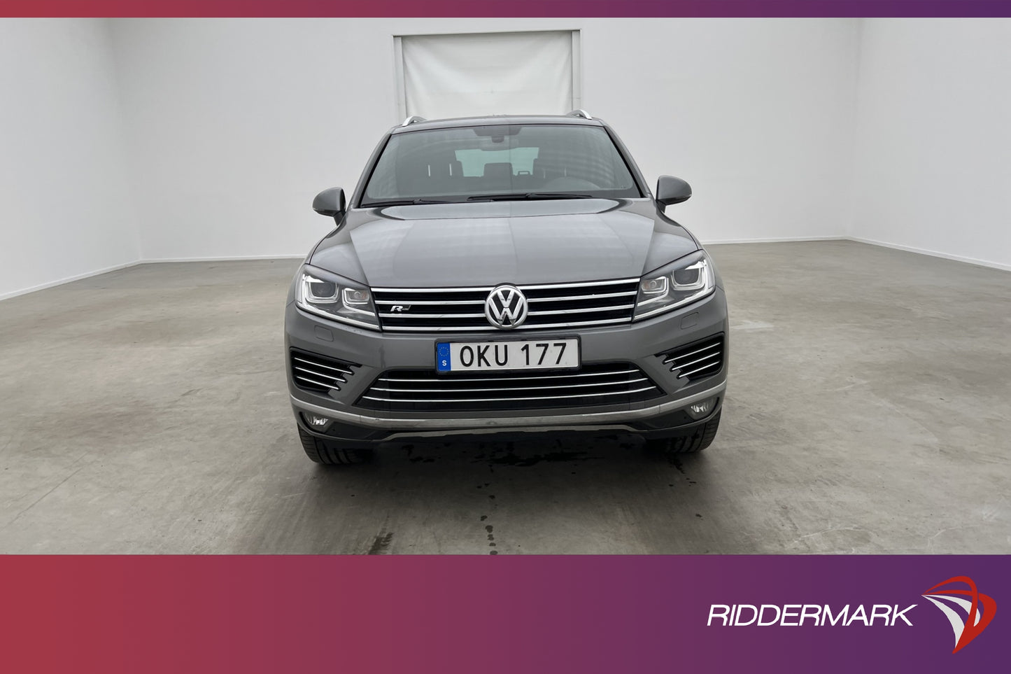 Volkswagen Touareg 3.0 V6 4M 204hk R-Line Kamera Skinn Drag