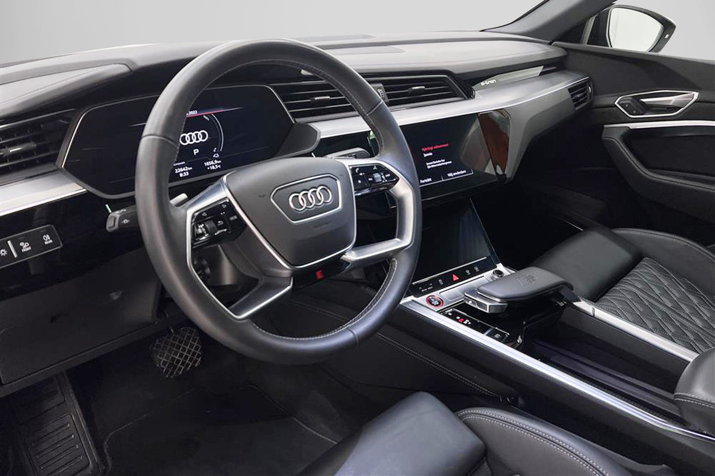 Audi e-tron S Sportback Quattro 503hk B&O Pano 360* Cockpit