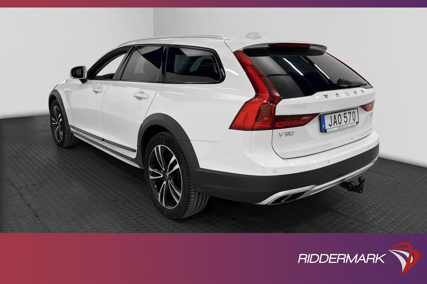 Volvo V90 Cross Country 190hk AWD D-Värm VOC B-Kamera Skinn