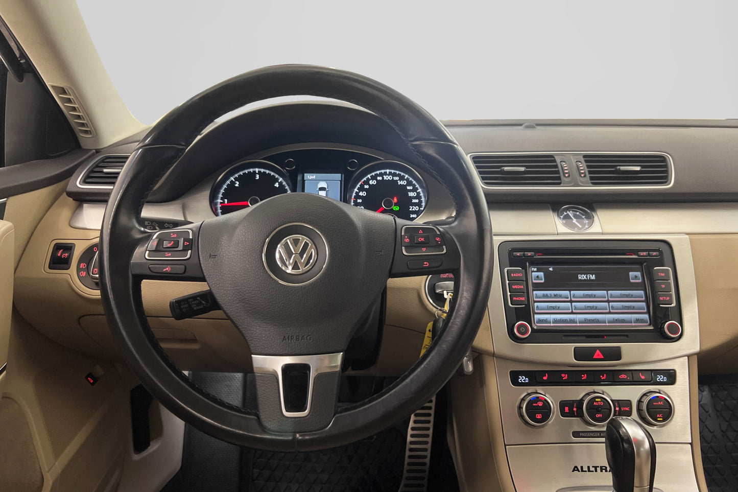 Volkswagen Passat Alltrack 2.0 4M 177hk Premium Värmare Drag