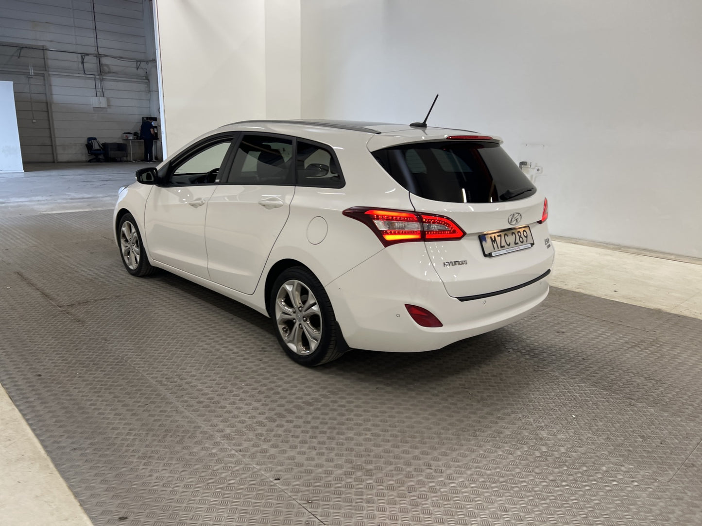 Hyundai i30 Kombi 1.6 CRDi 110hk Navi Rattvärme Farthållare