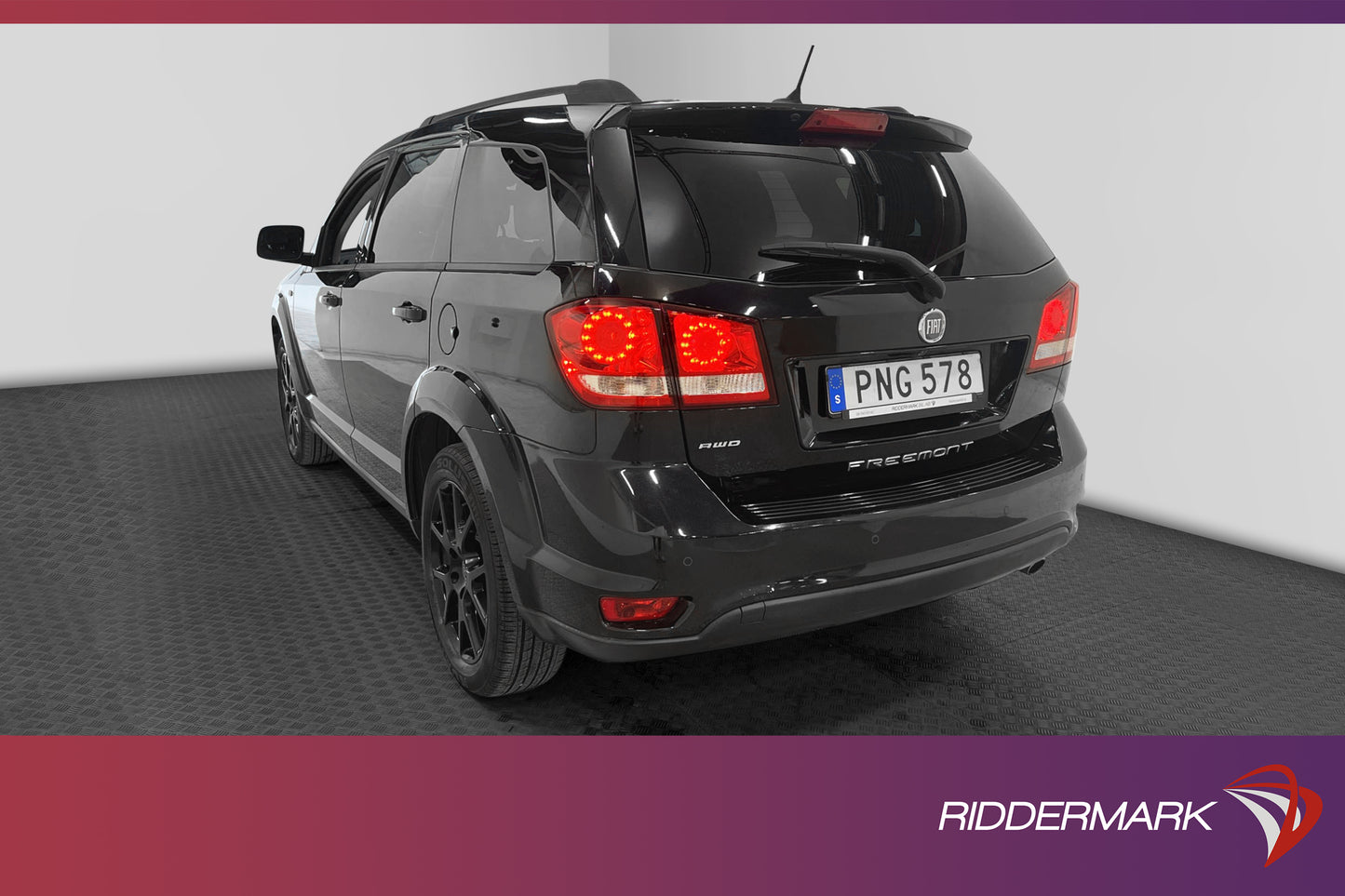 Fiat Freemont 2.0 AWD 170 hk Black Code 7-sits Kamera Navi