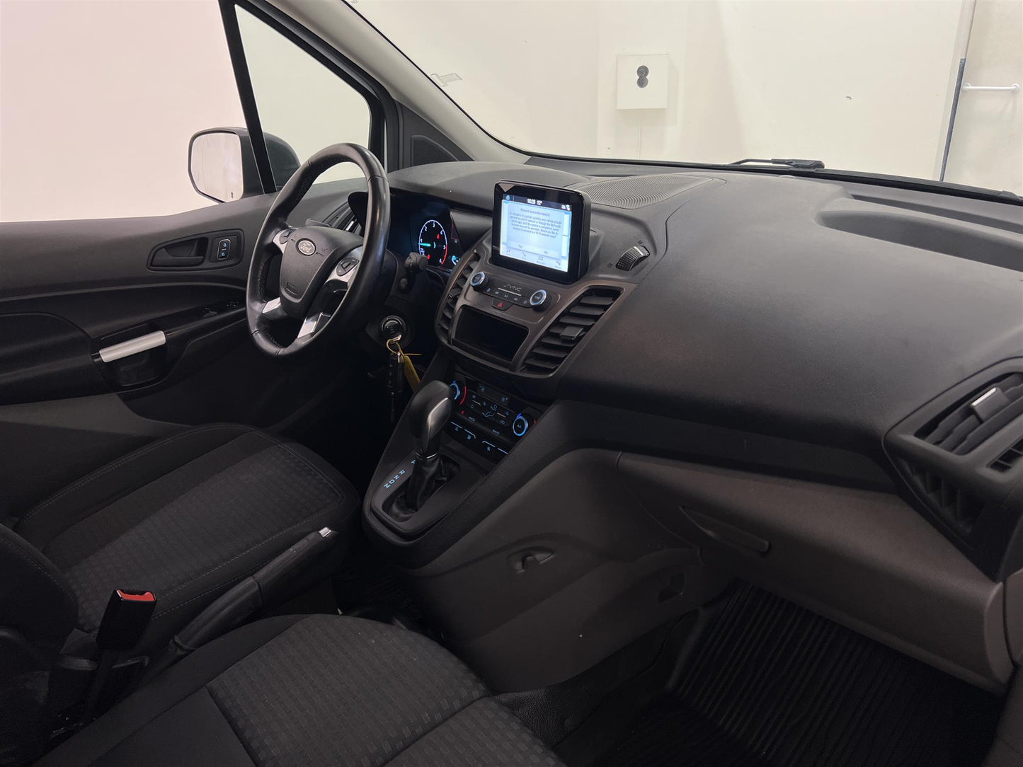 Ford Transit Connect LWB 1.5 Automat Värmare B-Kamera Moms