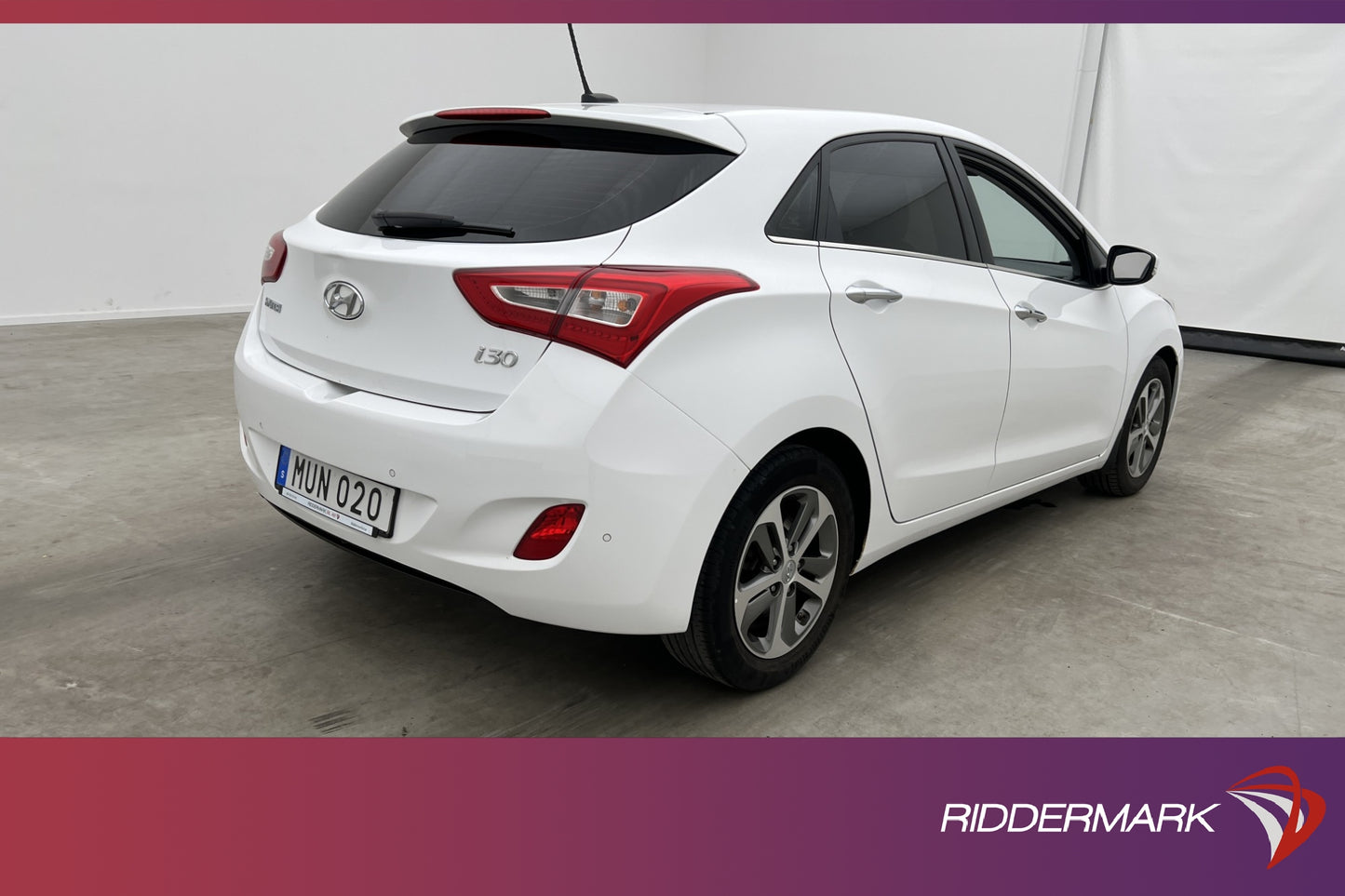 Hyundai i30 CRDi 136hk Premium Värmare Kamera Navi 0.42L/mil